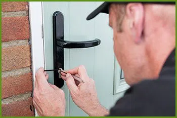 Neighborhood Locksmith Services Bonita Springs, FL 239-491-0326 - 2-local-locksmith
