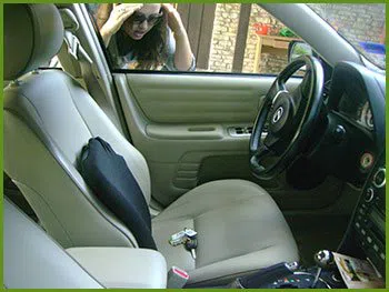 Neighborhood Locksmith Services Bonita Springs, FL 239-491-0326 - 20-keys-locked-in-car